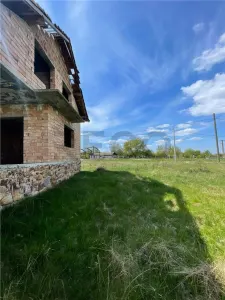 RECO Teren intravilan cu casa in rosu, Zona Vadu Crisului, Bihor - foto 20