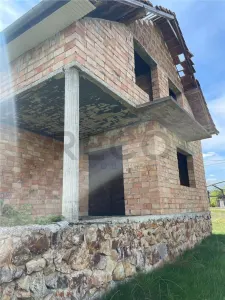 RECO Teren intravilan cu casa in rosu, Zona Vadu Crisului, Bihor - foto 10