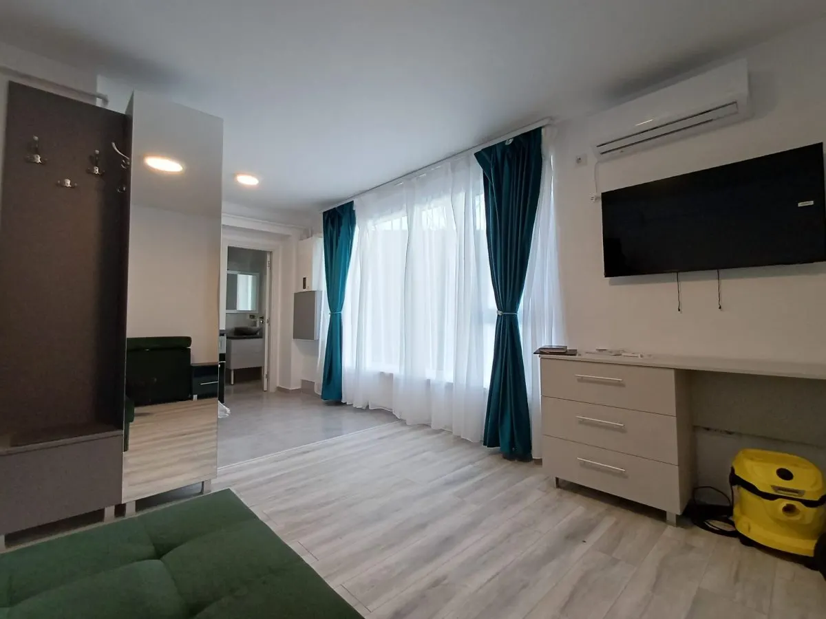 Apartament 1 camera si Loc de parcare- Zona Baza 3- Usor neg - foto 2