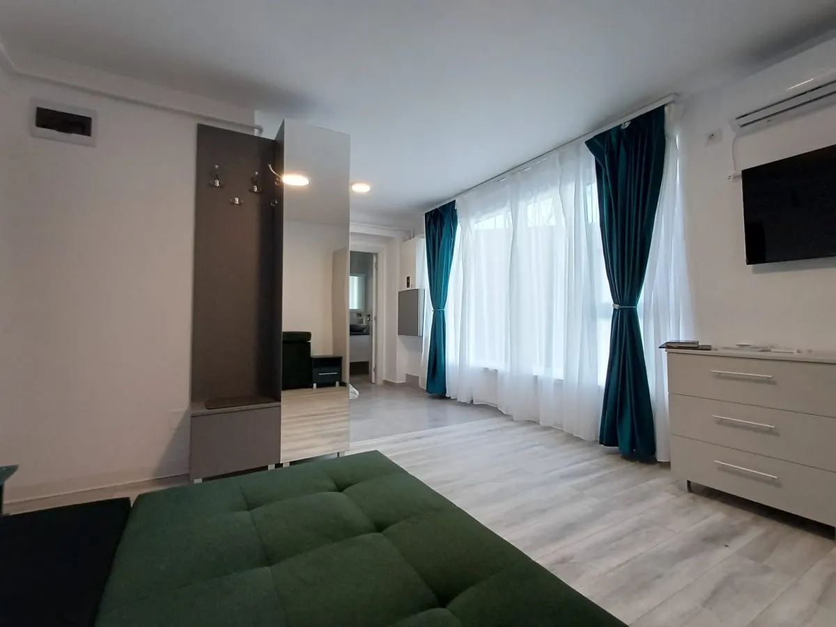 Apartament 1 camera si Loc de parcare- Zona Baza 3- Usor neg - foto 4