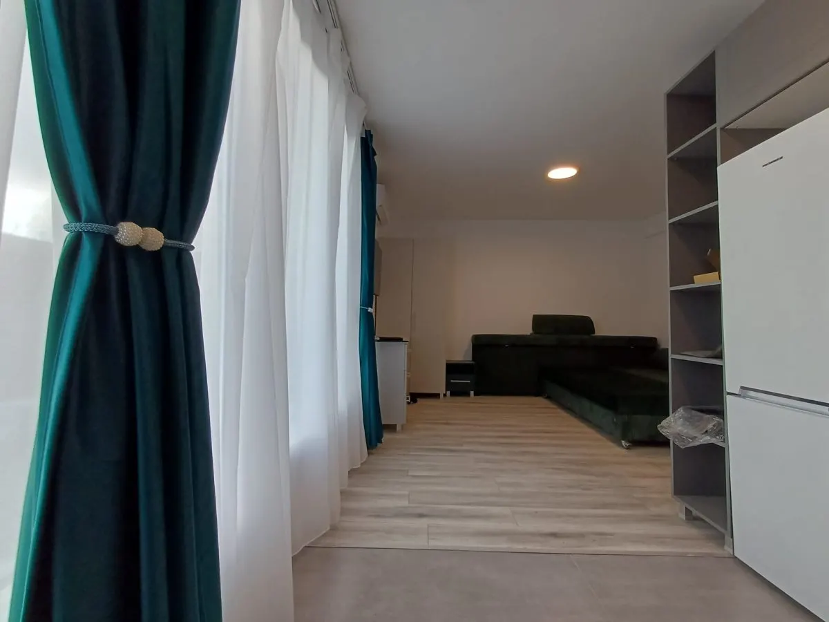 Apartament 1 camera si Loc de parcare- Zona Baza 3- Usor neg - foto 5