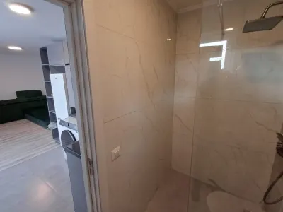 Apartament 1 camera si Loc de parcare- Zona Baza 3- Usor neg - foto 7