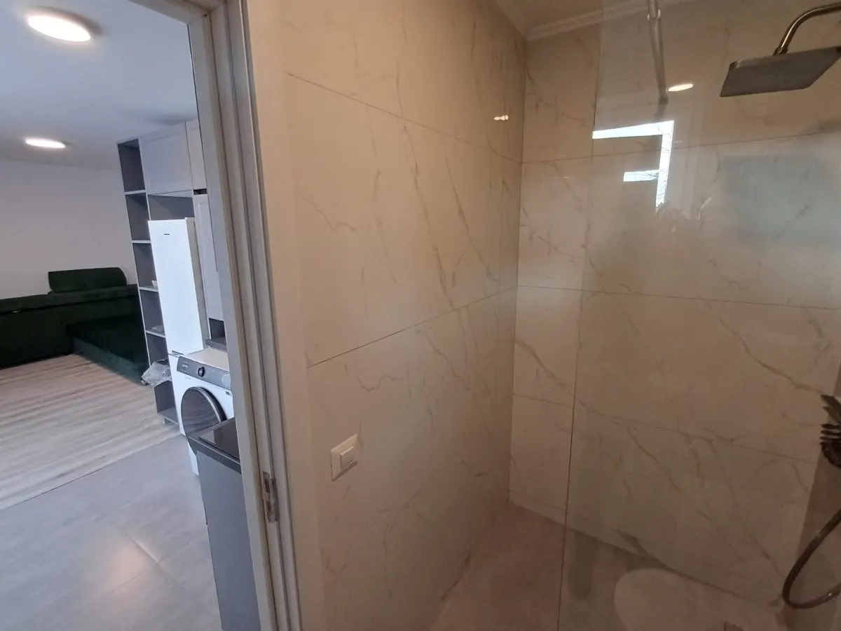 Apartament 1 camera si Loc de parcare- Zona Baza 3- Usor neg - foto 7