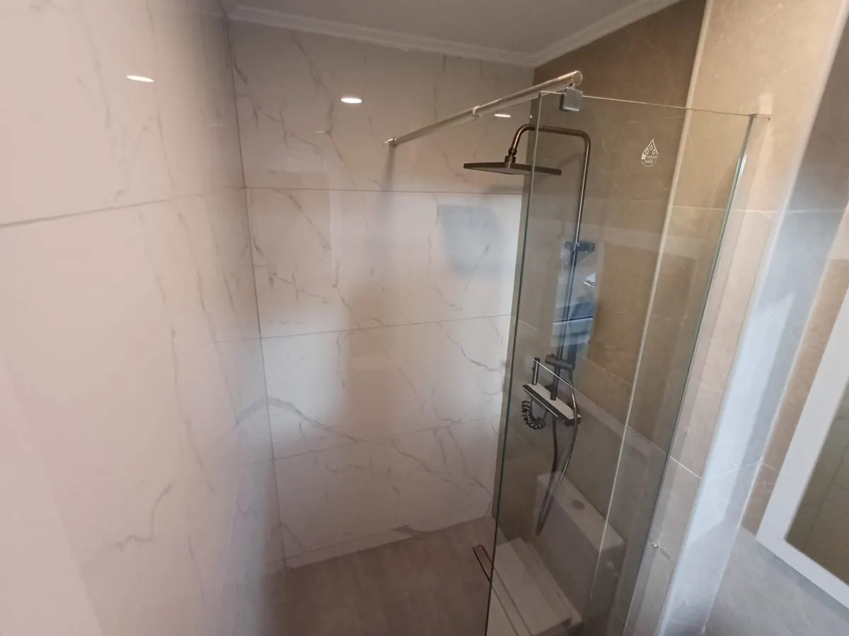 Apartament 1 camera si Loc de parcare- Zona Baza 3- Usor neg - foto 9