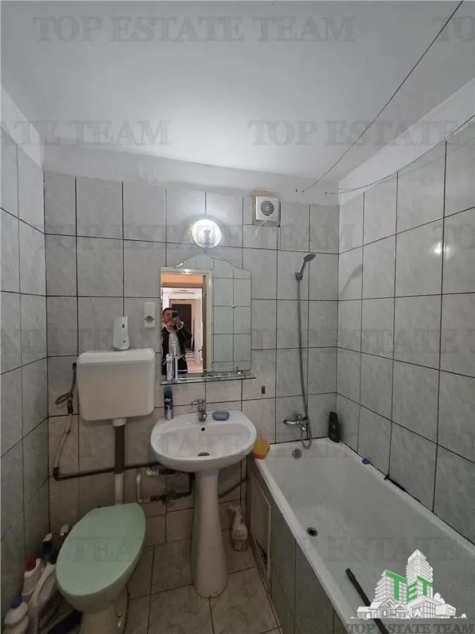 Apartament de 3 camere in Drumul Taberei, langa metrou si Parc Moghioros, sector 6 Bucuresti - foto 13
