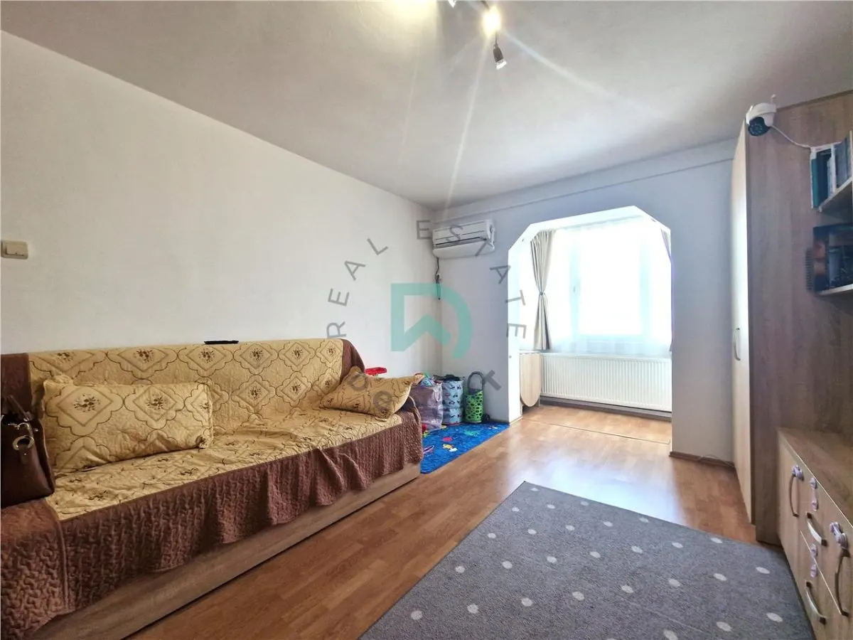 Apartament 2 camere, Tractorul, Brasov - foto 1