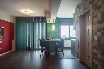 CENTRAL - APARTAMENT 1 CAMERA - mobilat, utilat, decomandat + BOXA - Timisoara