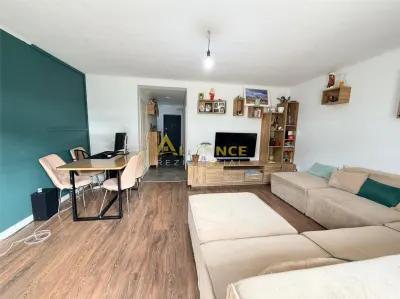 Casa tip duplex - 4 camere 2 bai - teren 200mp - 200m de bulevard - foto 16