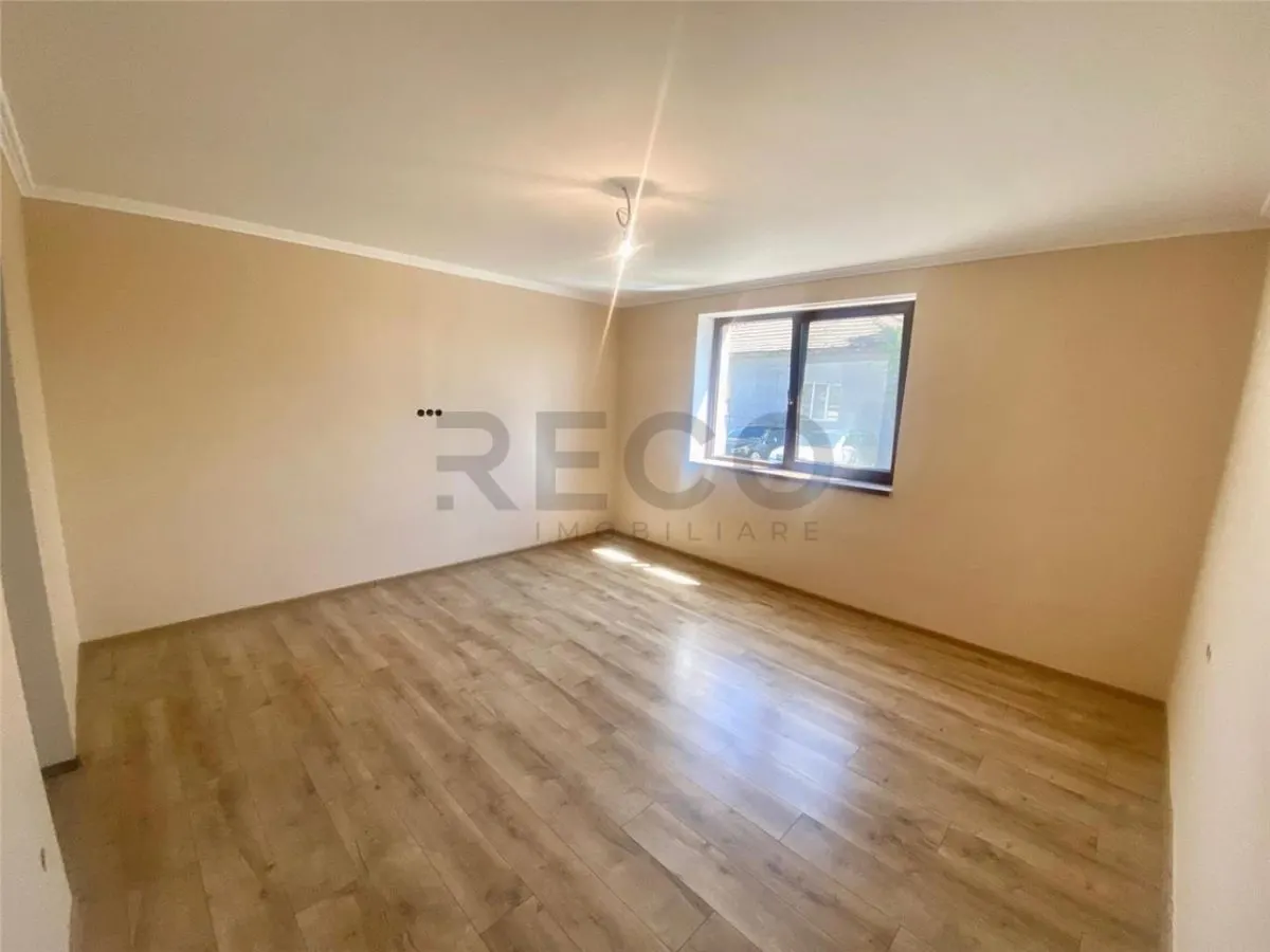 RECO Casa 5 camere, zona Santion, renovata, teren 521 mp - foto 1
