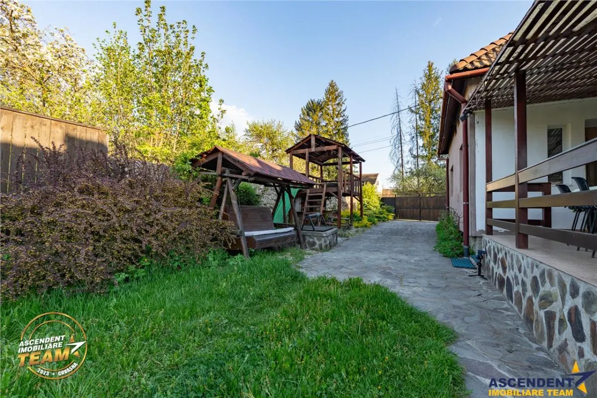 Casa familiala cu: teren 2.822 mp intravilan, ,sauna,  atelier, terasa, Central Capeni Baraolt - foto 11
