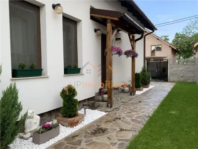 CASA 4 CAMERE I PLAN PARTER + SUBPANTA I CARTIER TINERETULUI - Oradea
