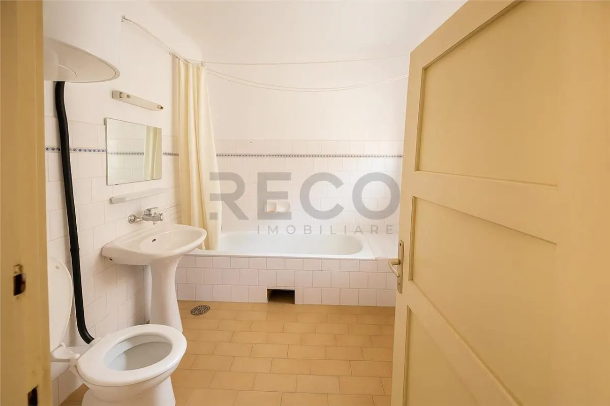 Reco casa P+E cu doua apartamente - foto 8