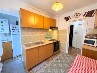 Vand apartament cu 2 camere, ETAJ 1, 7 Noiembrie 8 minute de UMF - foto 2