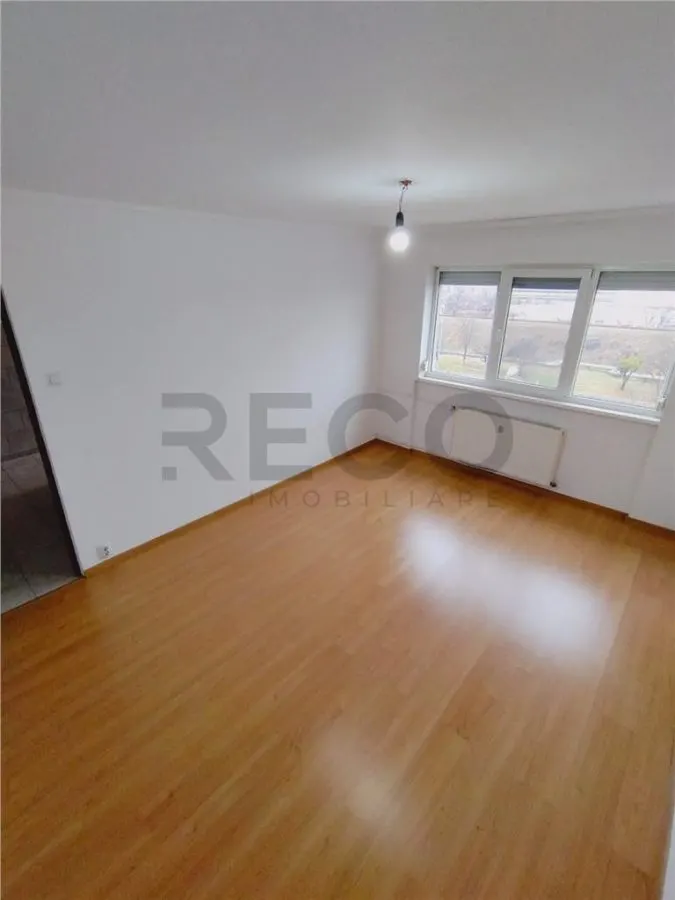 RECO apartament cu 2 camere Oradea zona Rogerius - foto 1