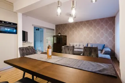 Ultracentral  Apartment  Panorama  Terasă, Șemineu Electric  Design Modern - foto 3