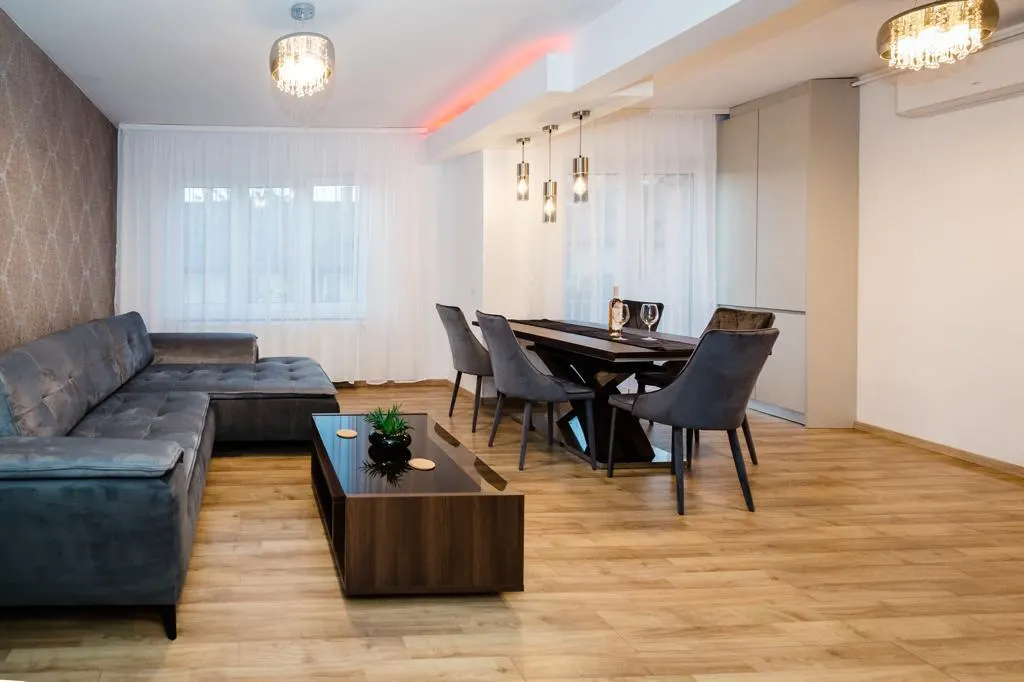 Ultracentral  Apartment  Panorama  Terasă, Șemineu Electric  Design Modern - foto 8