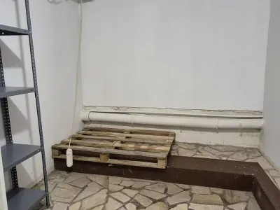 Spațiu Comercial Stradal de Închiriat â€“ Ideal pentru Farmacie 157,80 mp Vad Excelent - foto 3