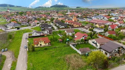 Comision 0% Teren intravilan 685 mp la asfalt, cu utilitatile la drum si AC casa - foto 8