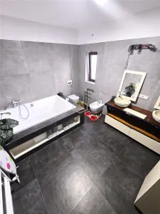 Casa 4 camere + Garaj | Complet mobilata si utilata - foto 16
