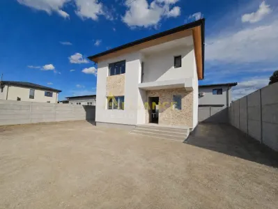 Vila individuala- 4 camere -3 bai - pod - beci - Berceni