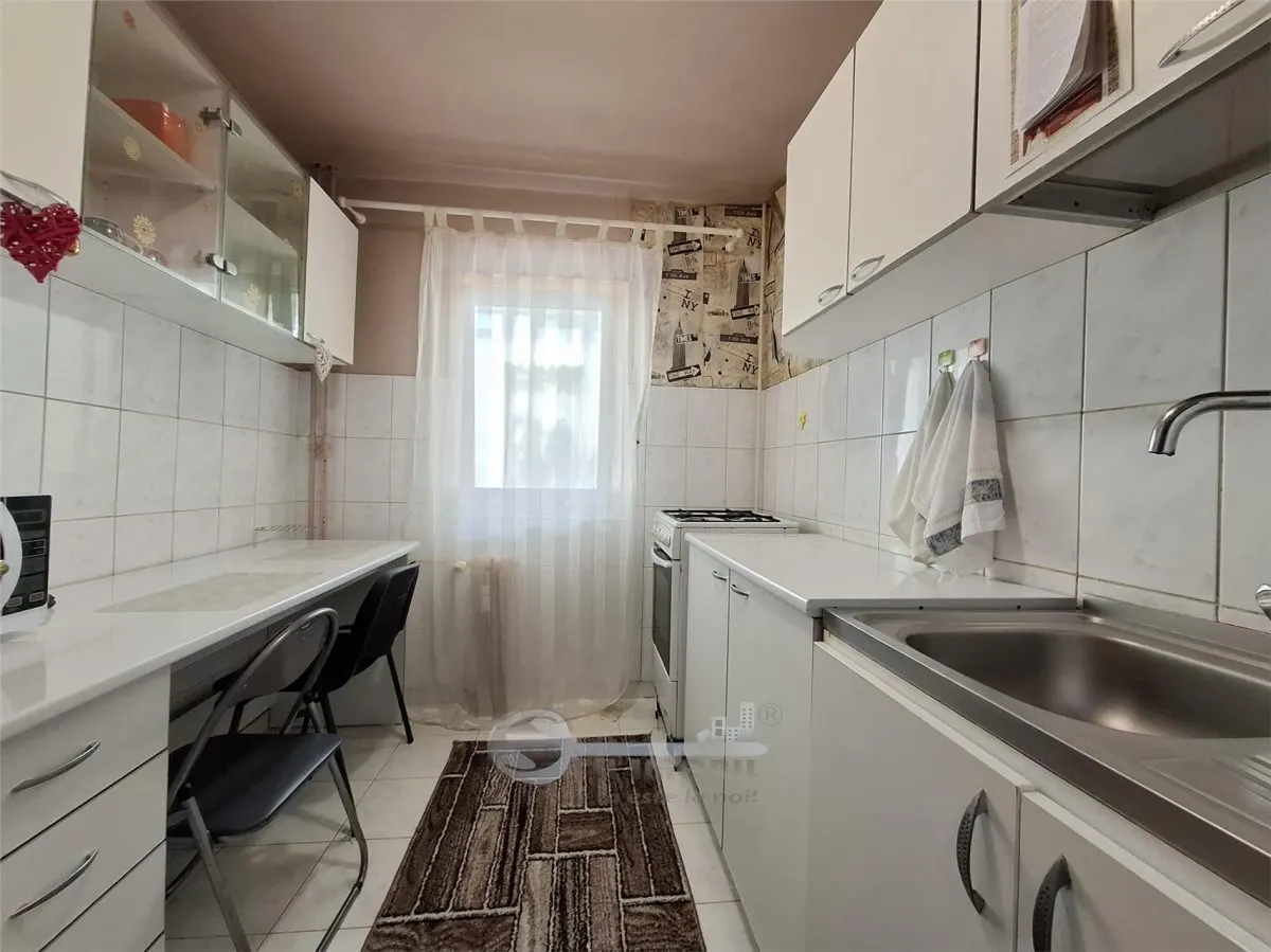 Apartament 2 camere, mobilat si utilat, interesctia Podu de Fier - foto 11
