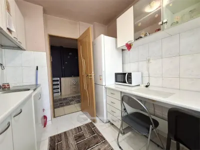Apartament 2 camere, mobilat si utilat, interesctia Podu de Fier - foto 12