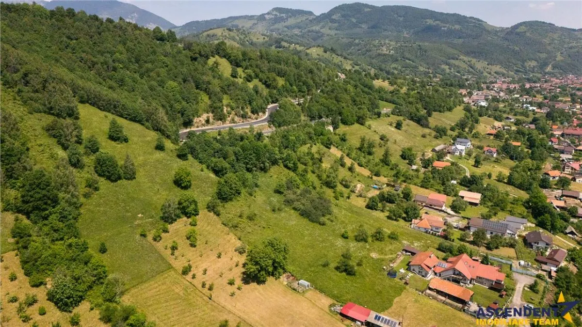 View superb:intravilan,constructie rezidenta/hotel,2.327 mp,Moieciu de Jos, Bran - foto 21