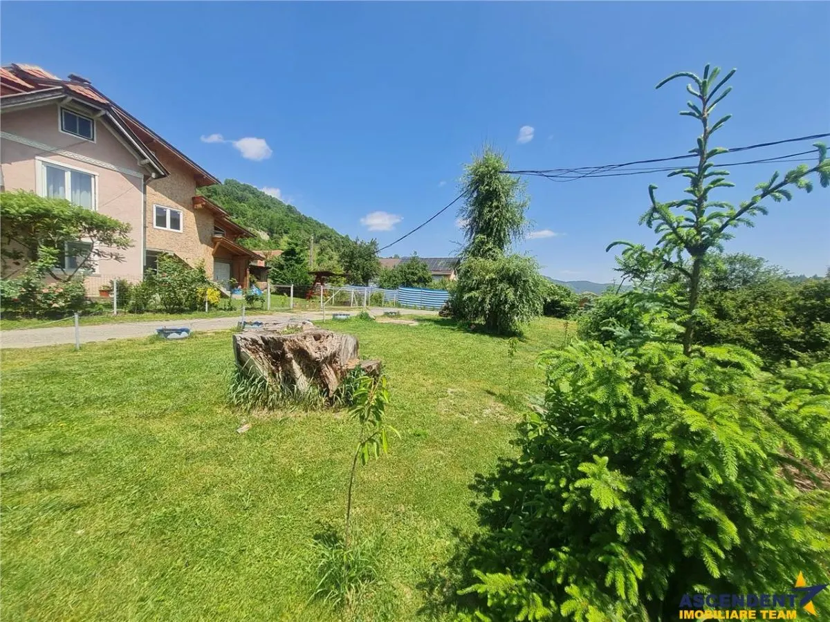 View superb:intravilan,constructie rezidenta/hotel,2.327 mp,Moieciu de Jos, Bran - foto 7