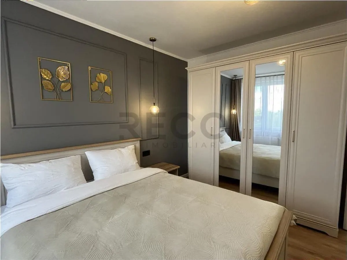 RECO Apartament  de inchiriat cu 2 camere-lux -centru - foto 2
