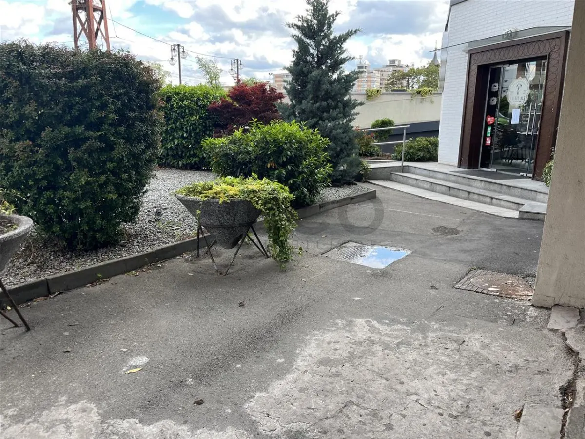 RECO Apartament  de inchiriat cu 2 camere-lux -centru - foto 21