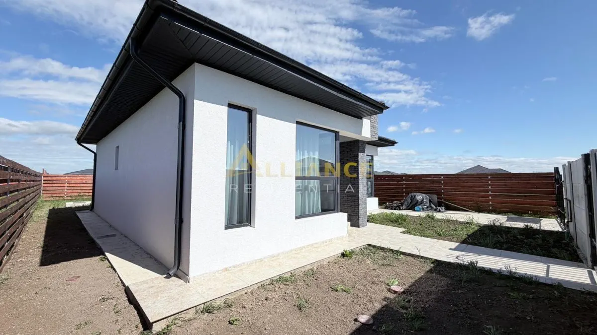 Casa Individuala - 3 camere - 2 bai - 375mp teren - foto 2