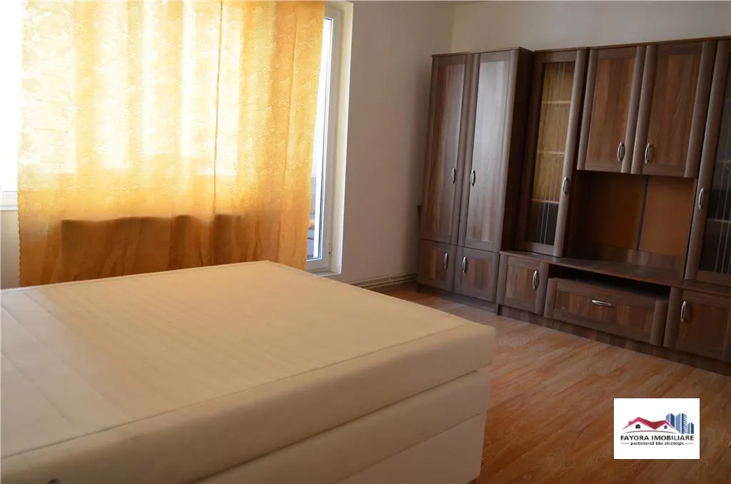 Apartament 1 Camera Mobilat si Utilat de Vanzare Zona Dambu Pietros - foto 3