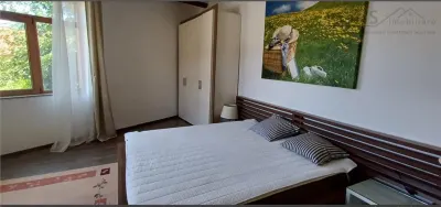 Apartament la casa.2 camere CentrulCivic valabil si inchiriere termen scurt - foto 2