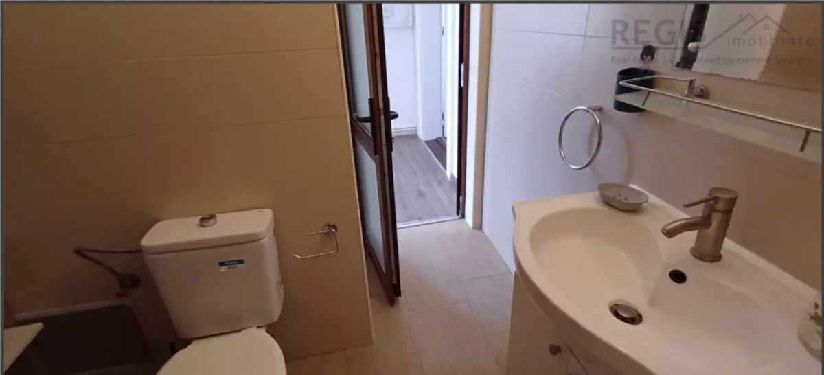 Apartament la casa.2 camere CentrulCivic valabil si inchiriere termen scurt - foto 16