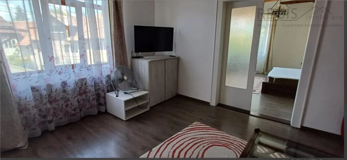 Apartament la casa.2 camere CentrulCivic valabil si inchiriere termen scurt - foto 10