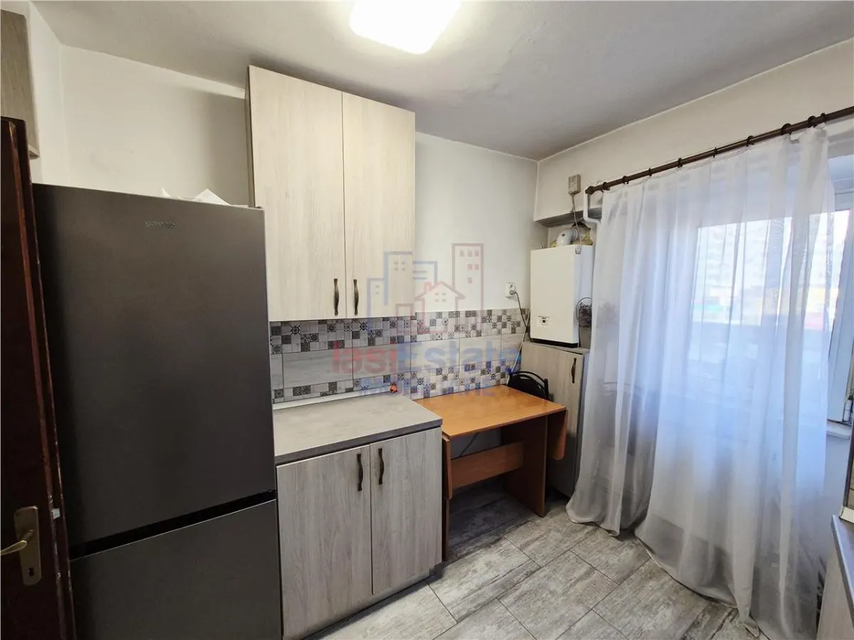 Apartament cu 4 camere de Inchiriat in zona Palas Mall - foto 9