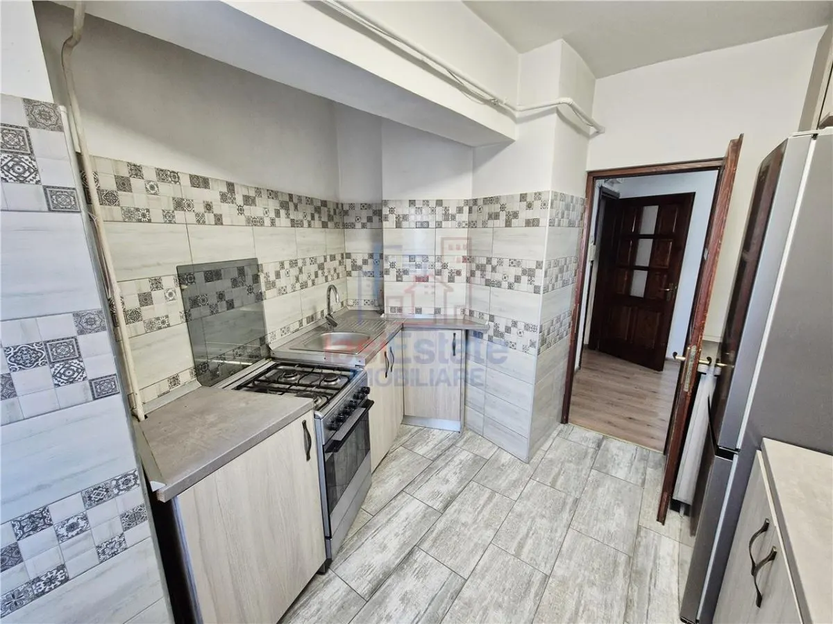Apartament cu 4 camere de Inchiriat in zona Palas Mall - foto 10