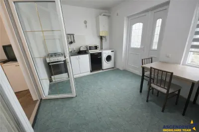 Casa cu 650 mp teren,zona linistita,curte verde,potential extindere,Gheorghe Doja, Targu Mures - foto 7