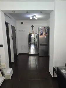 APARTAMENT 3 CAMERE- LIPOVEI- CENTRALA PE GAZ- COMISION 0 - foto 2