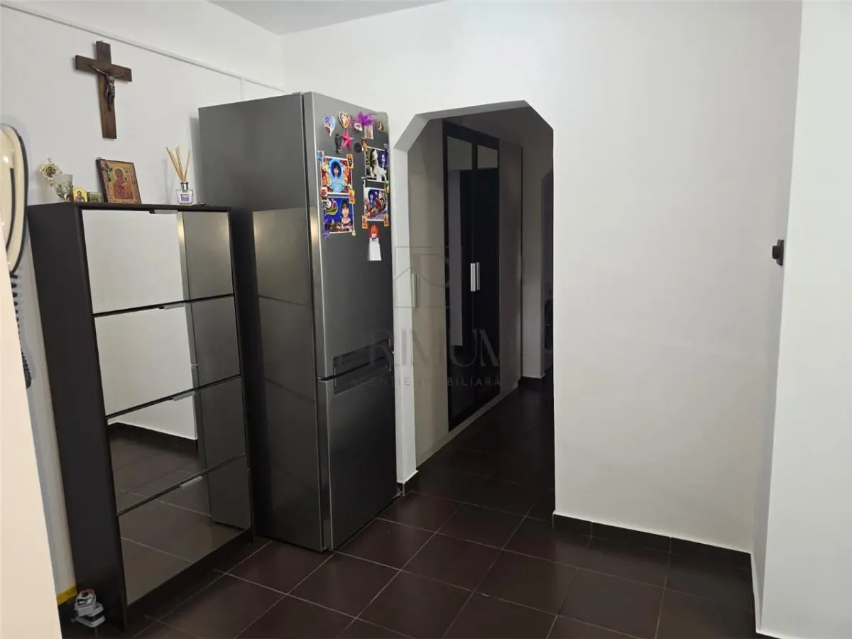 APARTAMENT 3 CAMERE- LIPOVEI- CENTRALA PE GAZ- COMISION 0 - foto 3