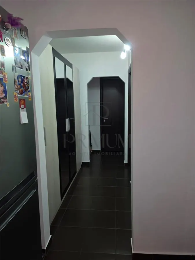 APARTAMENT 3 CAMERE- LIPOVEI- CENTRALA PE GAZ- COMISION 0 - foto 4