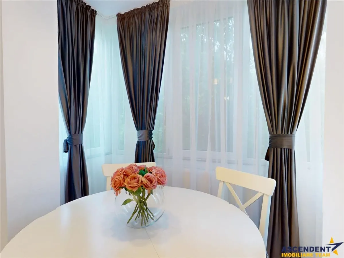 Eleganta si simplitate - Centrul Civic, renovat, etaj 2, design cu detalii unice - foto 16