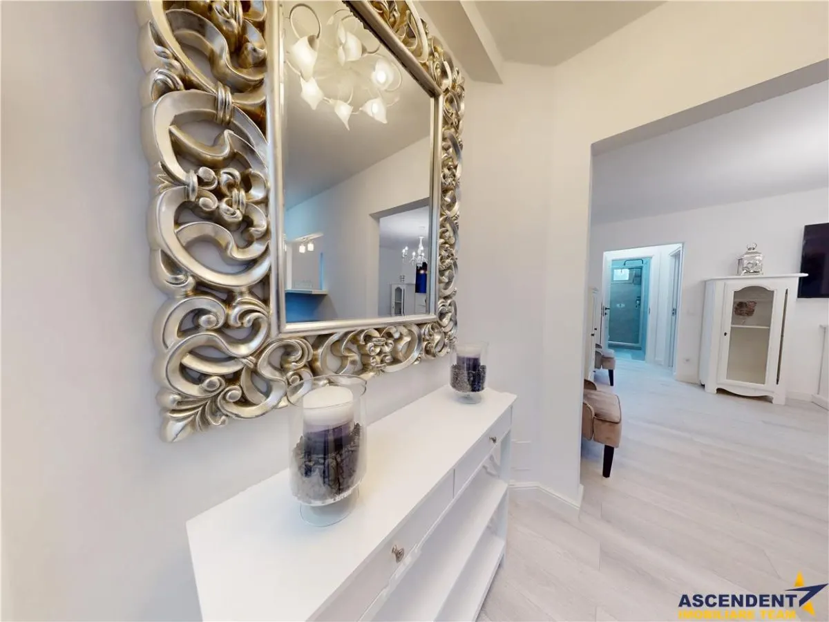 Eleganta si simplitate - Centrul Civic, renovat, etaj 2, design cu detalii unice - foto 6