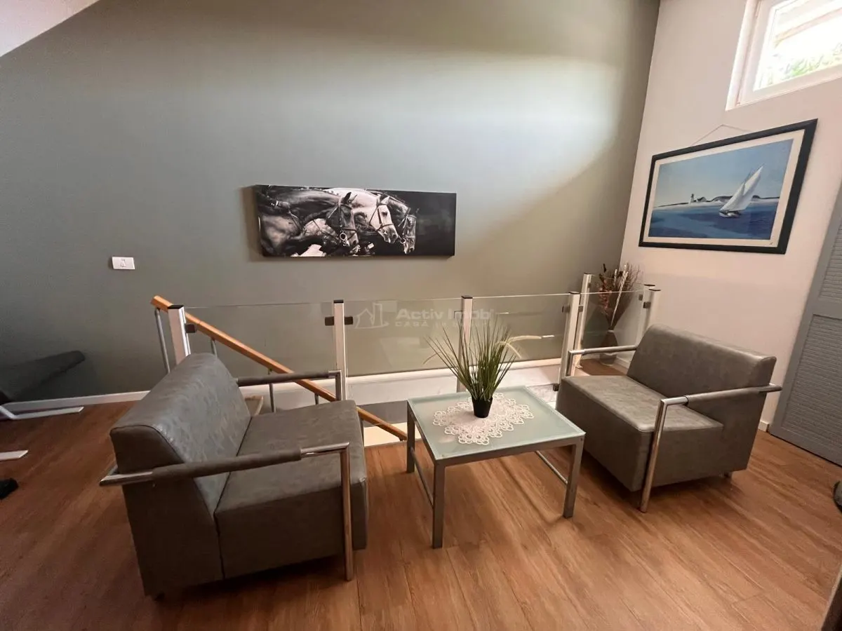 Lugoj,  Vila de Vis Cu Piscina, 440 Mp. Construiti, 820 Mp. Teren - foto 19