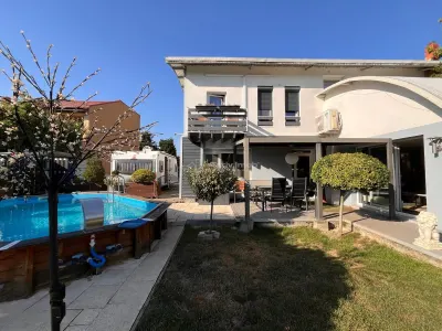 Lugoj,  Vila de Vis Cu Piscina, 440 Mp. Construiti, 820 Mp. Teren - foto 23