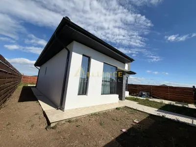 Casa individuala parter ~ 3 camere 2 bai ~ teren 375mp - foto 6