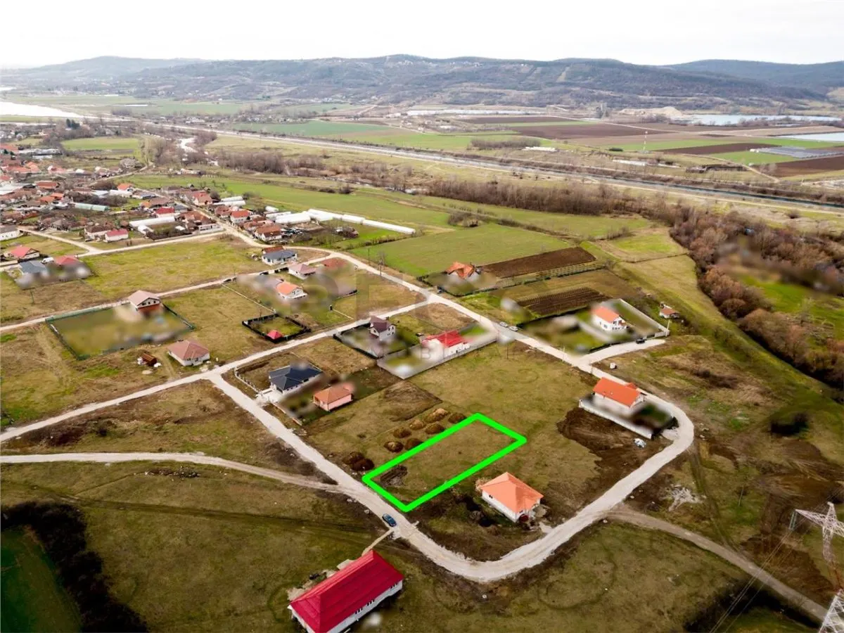 RECO Teren intravilan pentru loc de casa 810 mp  cu utilitati- Fughiu - foto 2