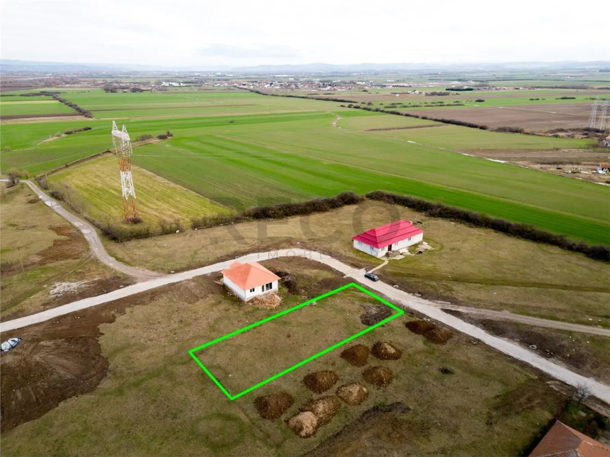 RECO Teren intravilan pentru loc de casa 810 mp  cu utilitati- Fughiu - foto 8