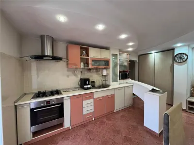 RECO Apartament cu 3 camere Oradea- Nufarul -decomandat - foto 4