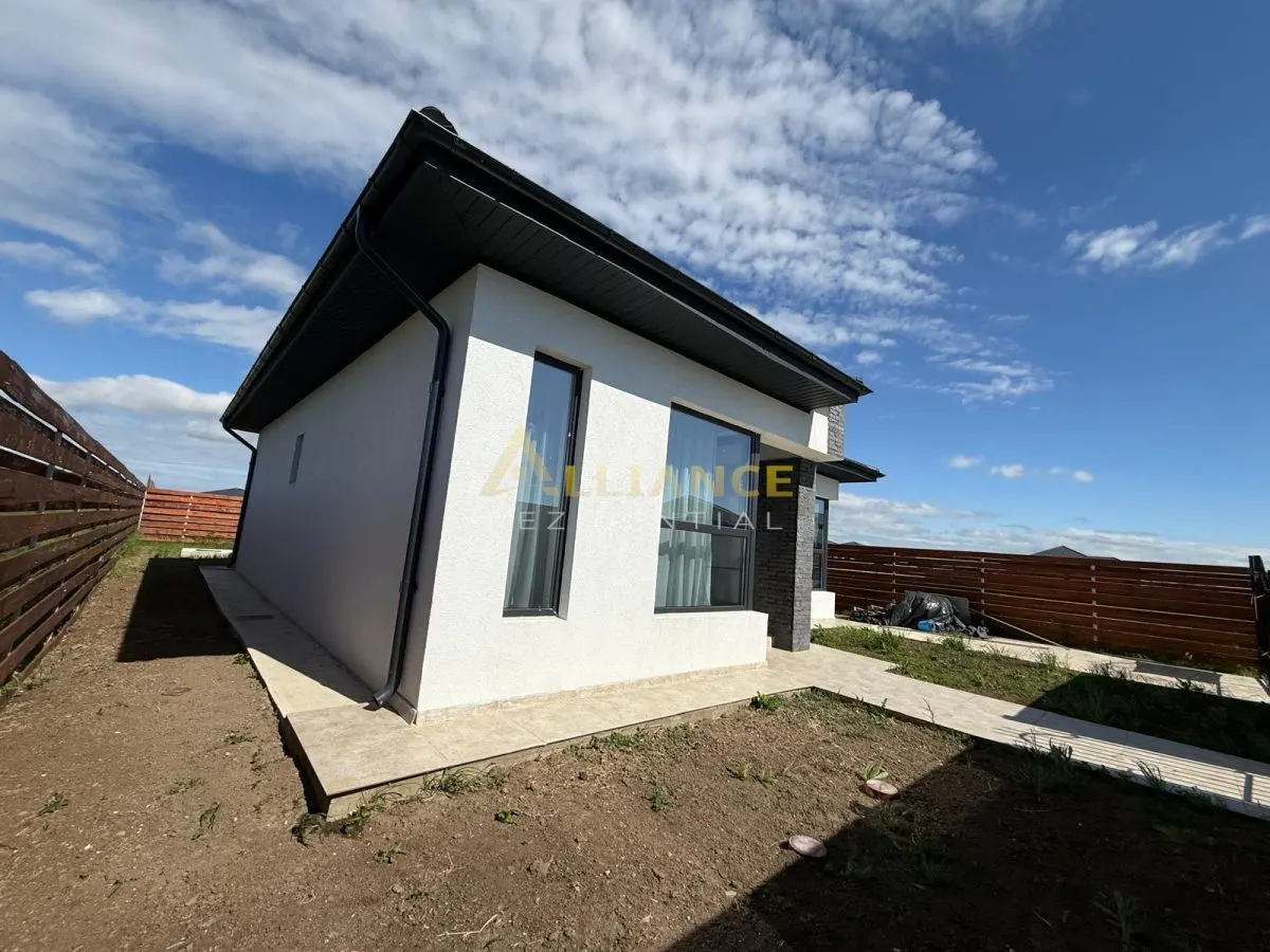 Casa individuala parter - 3 camere 2 bai - teren 375mp - foto 6